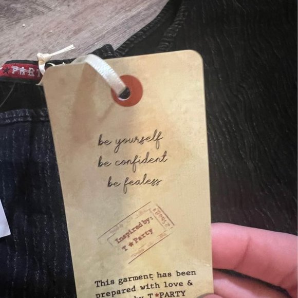 Brand New XL Black Top - T Party Brand - Picture 4 of 4